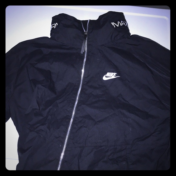 Nike AirMax Light Jacket - Picture 1 of 3